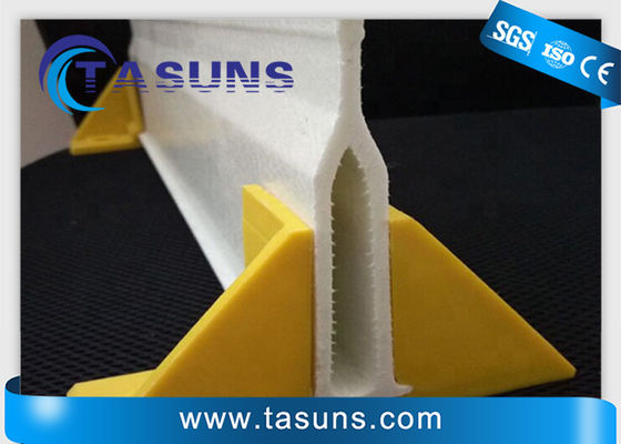 jakość  Triangle Shaped Fiberglass Profile Pultruded Composite Beams For Truss Support fabryka